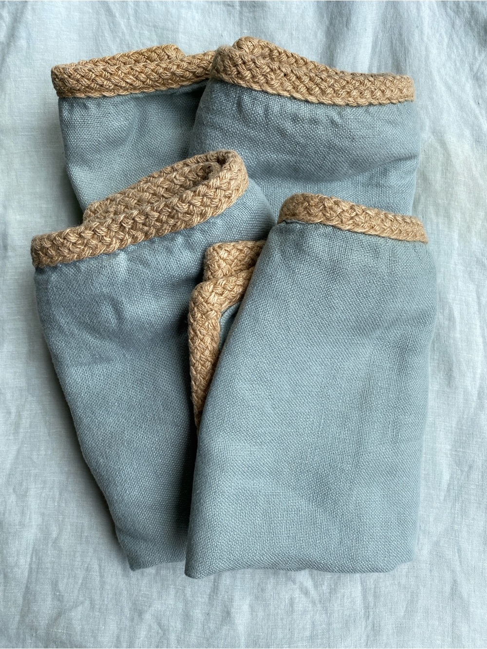 Set of 4 Pottery Barn blue 100% linen jute braid edge 20" x 20" pillow covers